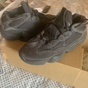 Yeezy 500 UTILITY BLACK worn 2times